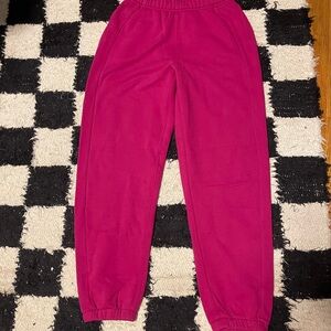 Scuba Mid-Rise Oversized Jogger
Regular